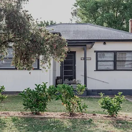 Live In The Heart Of Mudgee At Fairbairn Cottage Exterior photo