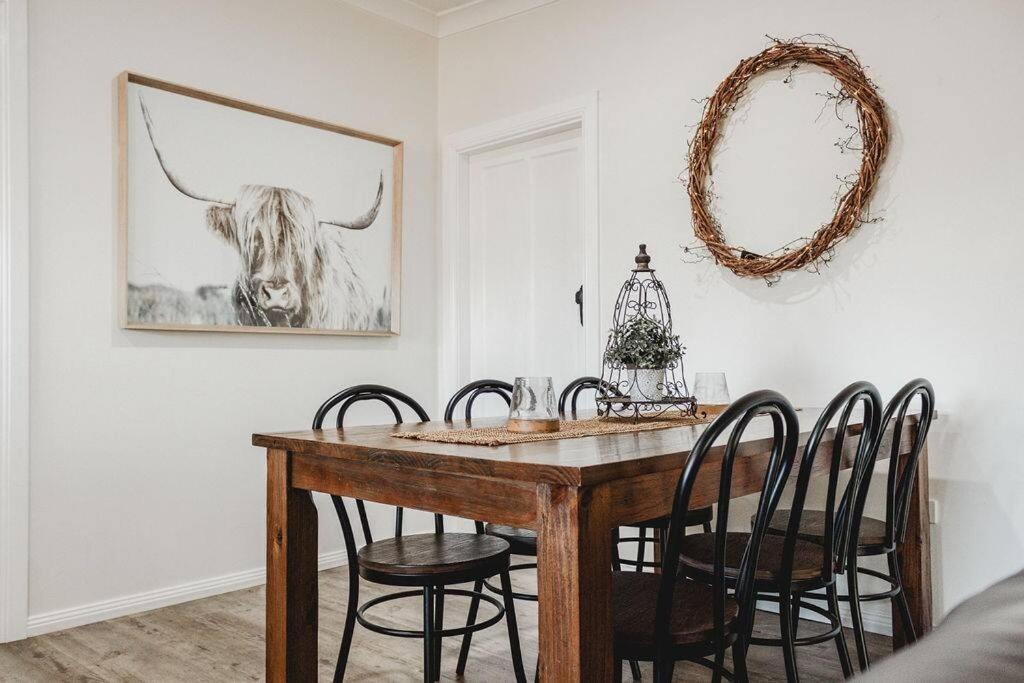 Live In The Heart Of At Fairbairn Apartment Mudgee